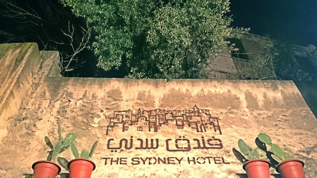 The Sydney Hotel Amman Buitenkant foto